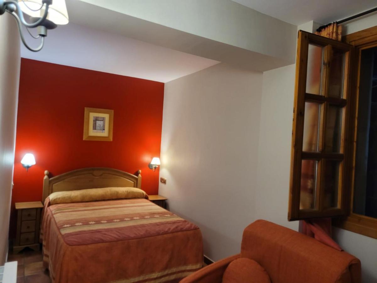 Apartamentos Casa Espanol 布罗托 外观 照片